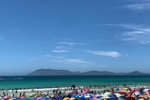 Calor e tempo firme marcam a terça-feira (13) na Região dos Lagos