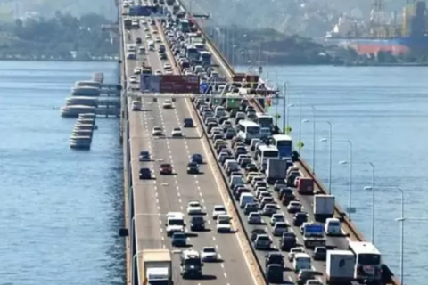 Ponte Rio-Niterói deve receber mais de 1,2 milhão de veículos no feriadão prolongado