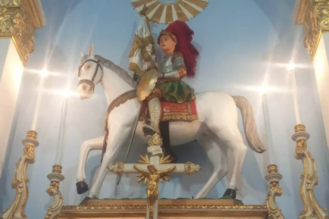 Festa de São Jorge acontece neste domingo (26) no Mercado do Pescador, em Búzios