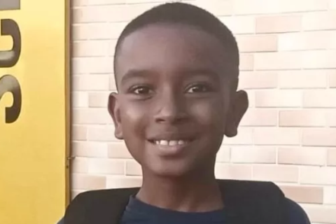 Menino prodígio que chegou a Cabo Frio relata trajetória na educação, tecnologia e recomeço no município