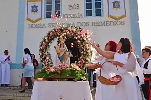 Festa da Padroeira de Arraial do Cabo celebra Nossa Senhora dos Remédios com três dias de fé e música