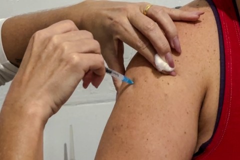 Cabo Frio reforça chamado para população se vacinar contra gripe e HPV