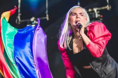 Duda Beat é atração confirmada na Parada do Orgulho LGBTQIA+ de Arraial do Cabo