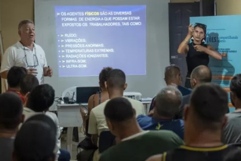 Projeto Pescando Tradições leva cursos de habilitação profissional para pescadores da Lagoa de Araruama