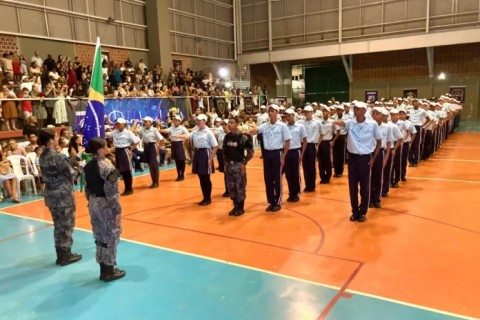 Búzios forma novas turmas da Guarda Mirim em cerimônia oficial no INEFI
