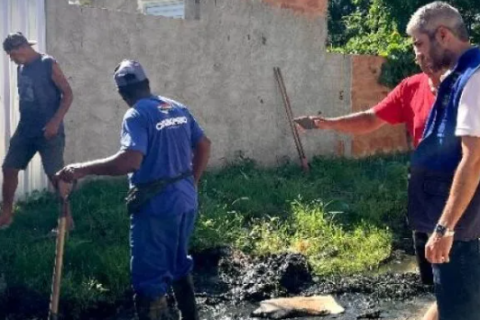 Prefeitura de Cabo Frio executa melhorias na rede de drenagem no bairro Monte Alegre