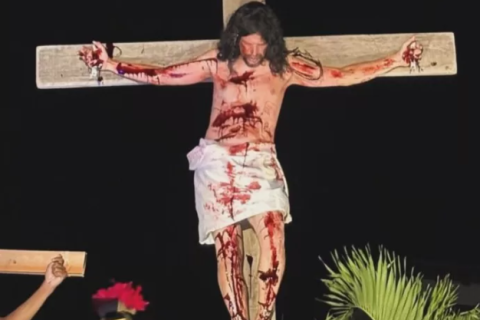 Encenação da Paixão de Cristo chega à 30ª edição em Arraial do Cabo