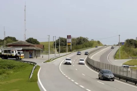 500 mil veículos devem passar pela RJ-124 durante as festas de fim de ano