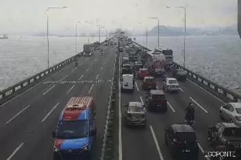 RÉVEILLON/ Estradas que dão acesso à Região dos Lagos têm fluxo intenso nesta terça-feira (30)