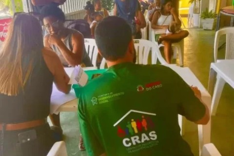 Programa “Oficinas nos CRAS” abre mais de 100 vagas em Arraial do Cabo