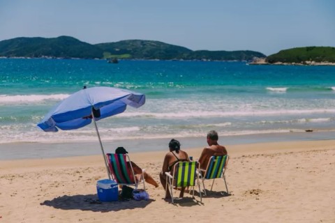 Cabo Frio recebe três certificações internacionais Bandeira Azul para temporada 2025/2026