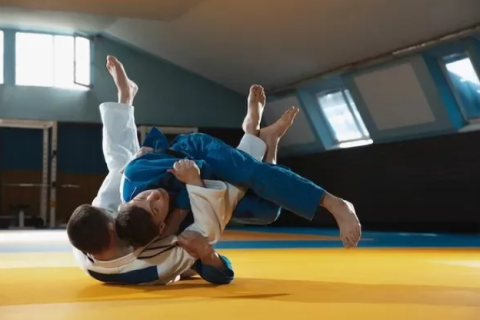 Projeto “Cabo Frio Mais Esporte” inclui aulas de judô para crianças e adolescentes