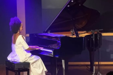 Museu Charitas, em Cabo Frio, recebe recital gratuito da pianista Raquel Paixão neste sábado (8)
