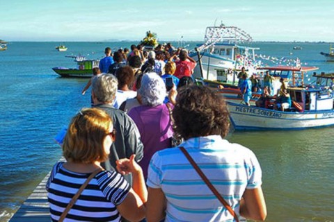 Rio das Ostras realiza a Festa de São Pedro e dos Pescadores neste fim de semana