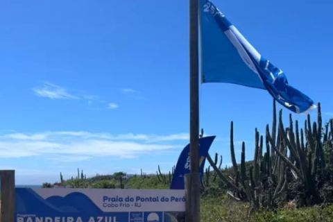 Praia do Pontal do Peró pode perder Bandeira Azul; secretário esclarece situação do selo internacional em Cabo Frio