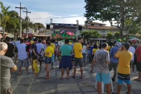 Búzios vai reunir torcedores em três praças com telões para acompanhar jogos do Brasil na Copa do Mundo