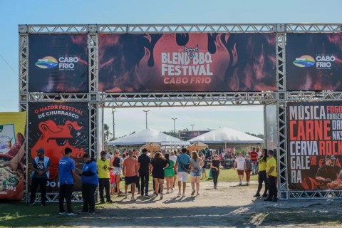 Blend BBQ Festival movimenta feriadão em Cabo Frio e segue até domingo (22)