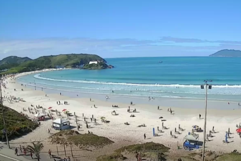 Agosto começa com céu azul, tempo firme e temperaturas amenas na Região dos Lagos