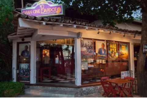 Búzios celebra memória com sessão gratuita no Cine Bardot