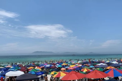 Dia começa quente, mas frente fria deixa tempo instável na Região dos Lagos nesta terça-feira (30)