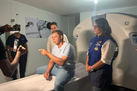 Dr Serginho inaugura tomógrafo de alta tecnologia na rede de Saúde em Cabo Frio