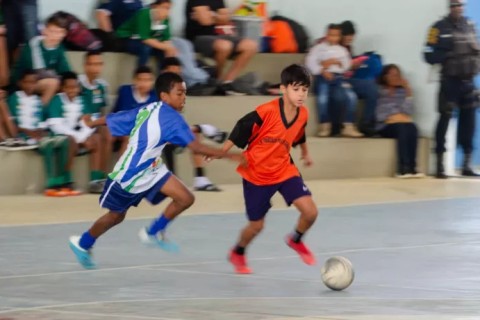 São Pedro da Aldeia abre inscrições para aulas gratuitas de futsal infantojuvenil