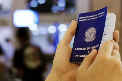 Programa “Emprego Já!” tem 425 vagas abertas em Cabo Frio e bate recorde semanal de cadastros