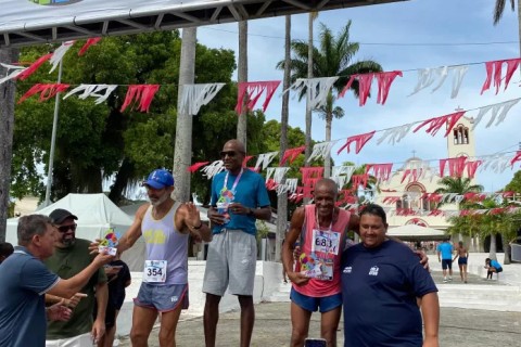 Corrida de São Sebastião reúne cerca de 700 atletas e movimenta o Centro de Araruama