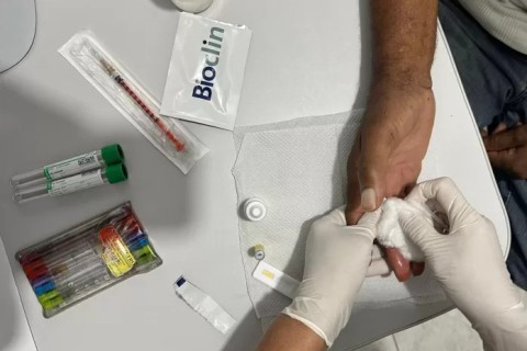JANEIRO ROXO/ Arraial do Cabo amplia acesso ao atendimento com dermatologista sanitária e oferece testagem gratuita para hanseníase