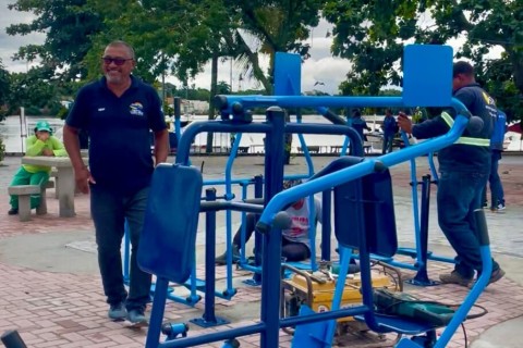 Prefeitura de Cabo Frio instala Academia da Melhor Idade no Pontal do Santo Antônio, em Tamoios