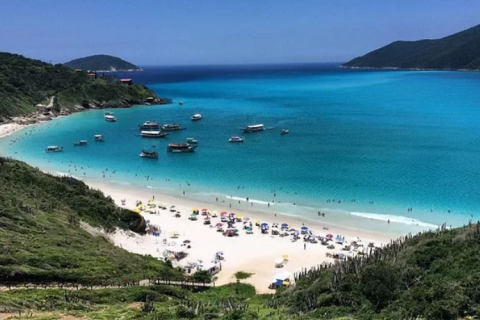 Acesso de veículos particulares às Prainhas do Pontal do Atalaia, em Arraial, será proibido a partir de maio