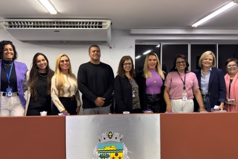 Agosto Lilás promove roda de conversa sobre impactos da violência contra a mulher