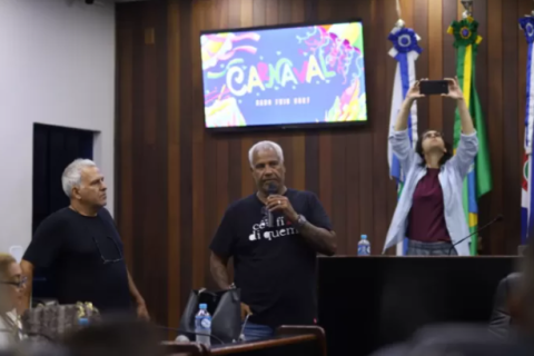 Cabo Frio discute a retomada dos desfiles das Escolas de Samba em 2027