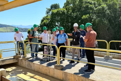 Representantes municipais visitam ETA Juturnaíba para inspeção sanitária