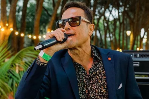 Feira do Xaréu celebra 3 anos na Praia dos Anjos, em Arraial do Cabo, com show de Sylvinho Blau Blau