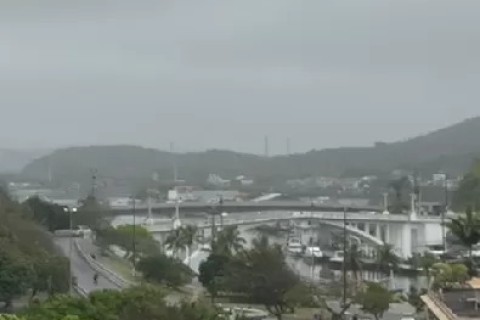 Tempo instável marca a quarta-feira (8) na Região dos Lagos, com frio e chuva