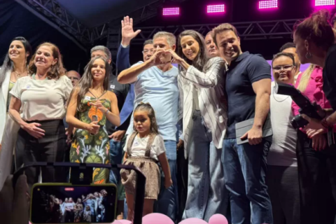 Gabriela Azevedo assume PL Mulher e reúne multidão em ato de força política em Cabo Frio