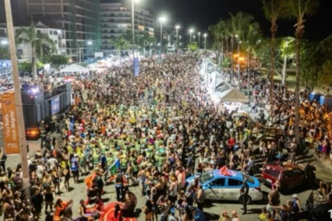 Araruama vive domingo de Carnaval com muita música, alegria e programação para toda a família