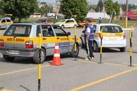 Detran-RJ começa a exigir exame toxicológico para carteira de motorista