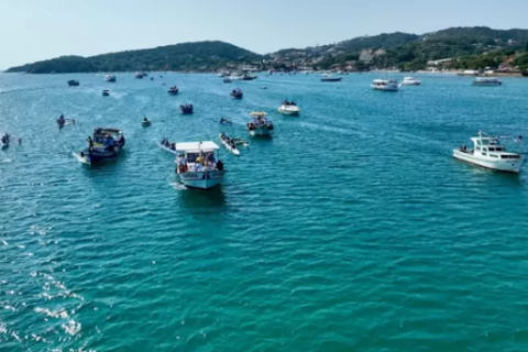 Festa dos Pescadores celebra São Pedro com shows, regata e procissão marítima em Búzios