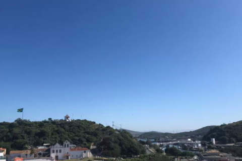 Tempo firme e clima ameno marcam a quinta-feira (26) na Região dos Lagos