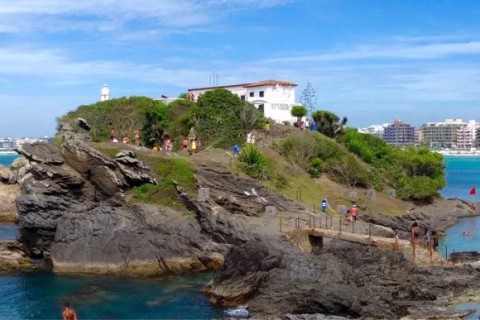 Forte São Matheus, em Cabo Frio, recebe a exposição “A Cidade Mais Bonita do Mundo”