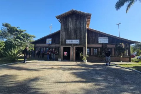 CAT de São Pedro da Aldeia apoia seleção para vagas em nova loja de departamentos